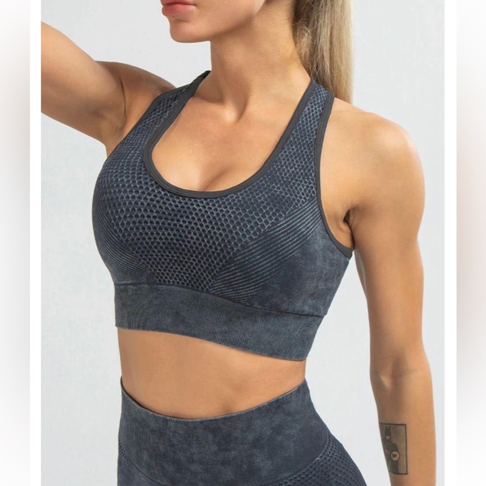 Amelia Activewear Infinity Sports Bra